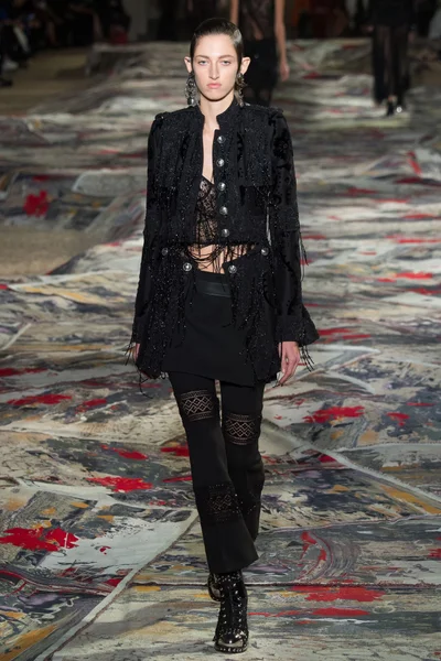 Look 39